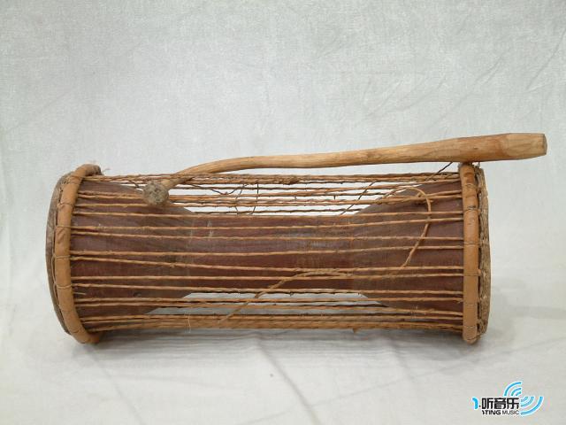 震憾的打击乐 - 非洲鼓