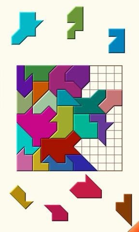 游戏类似于中国的七巧板拼图,里面拥有着各种各样的图块,形状各不相同