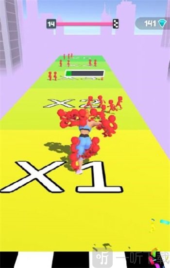女巨人奔跑