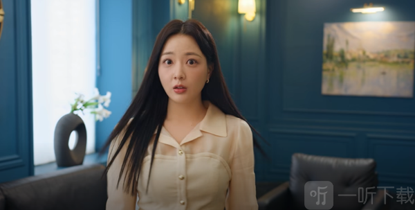 我和美女锁在办公室了