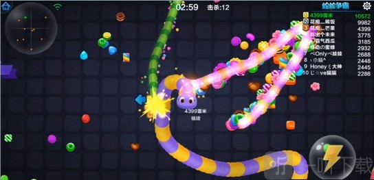 游戏中期混战阶段截图